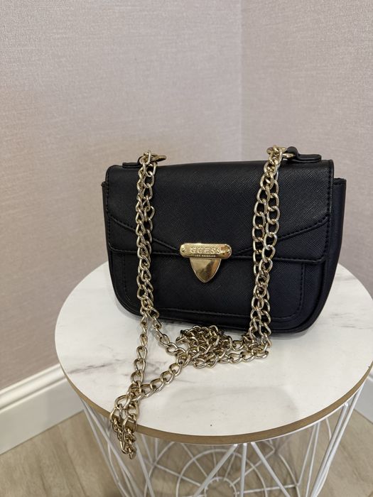 Віддам за 600!! Сумочка Guess оригінал!!