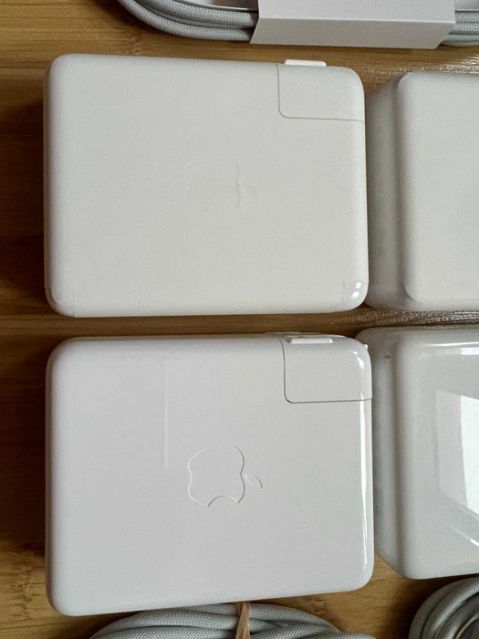 Оригінальний блок живлення Apple 140W USB-C A2452 MLYU3AM/A