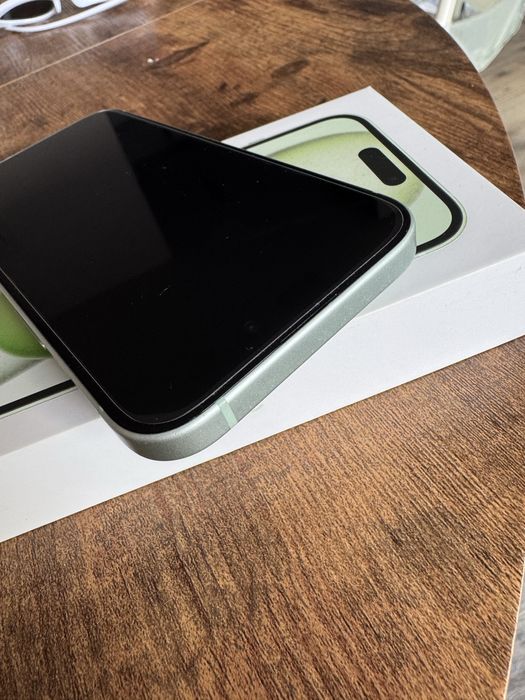 Iphone 15 128 gb idealny stan
