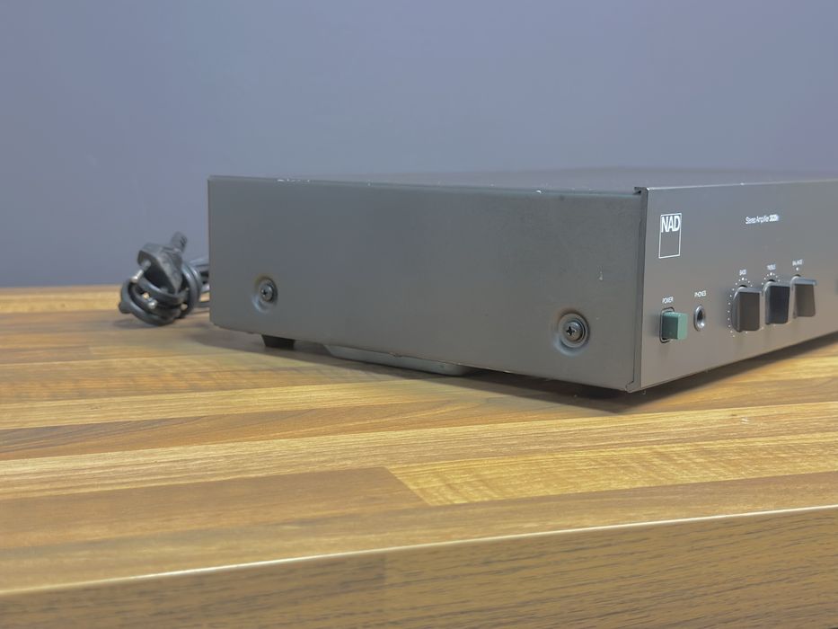 NAD 3020E - wzmacniacz stereo, zadbany, z kolekcji, audiofilski