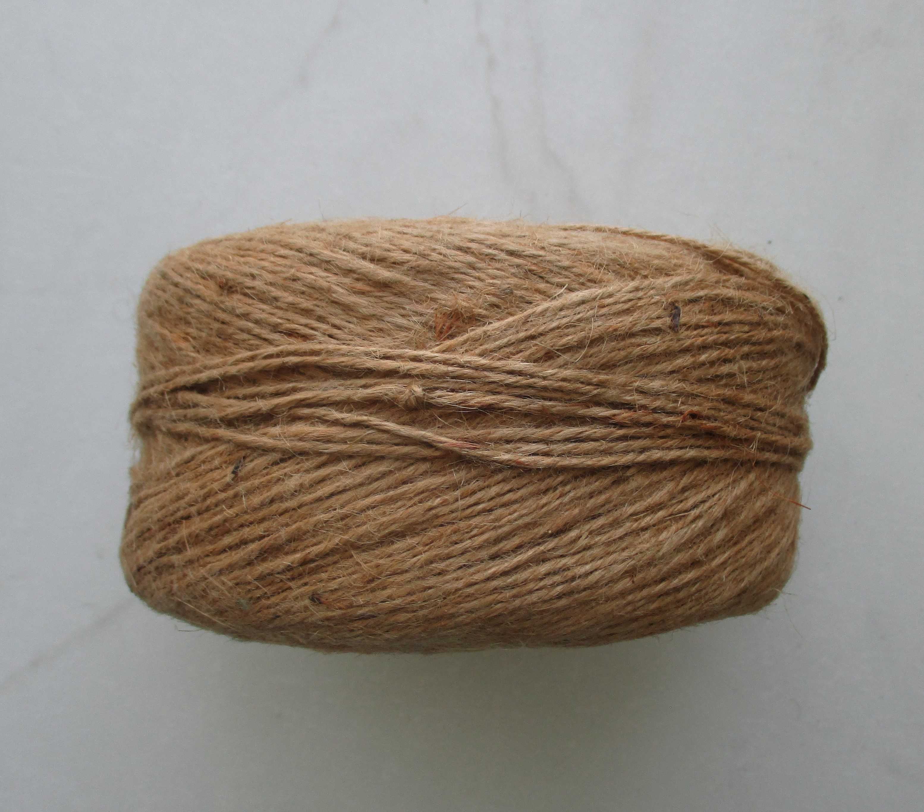 Rolo de Fio de Embrulhos ou outras Ataduras