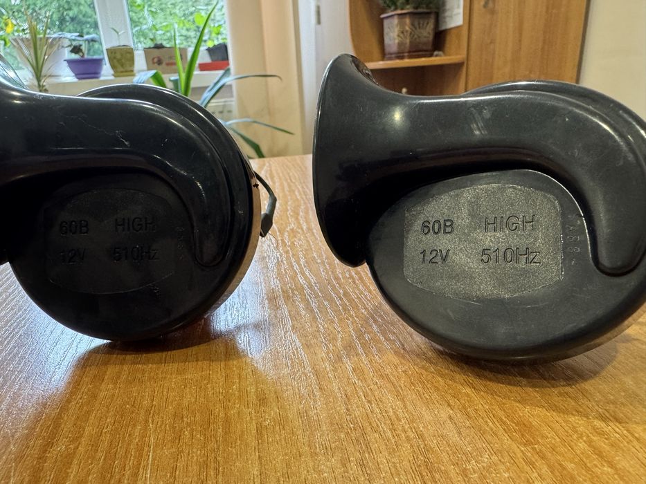 Продам автосигнал бу. Голосний та чіткий. Легко монтується. Гарний зву