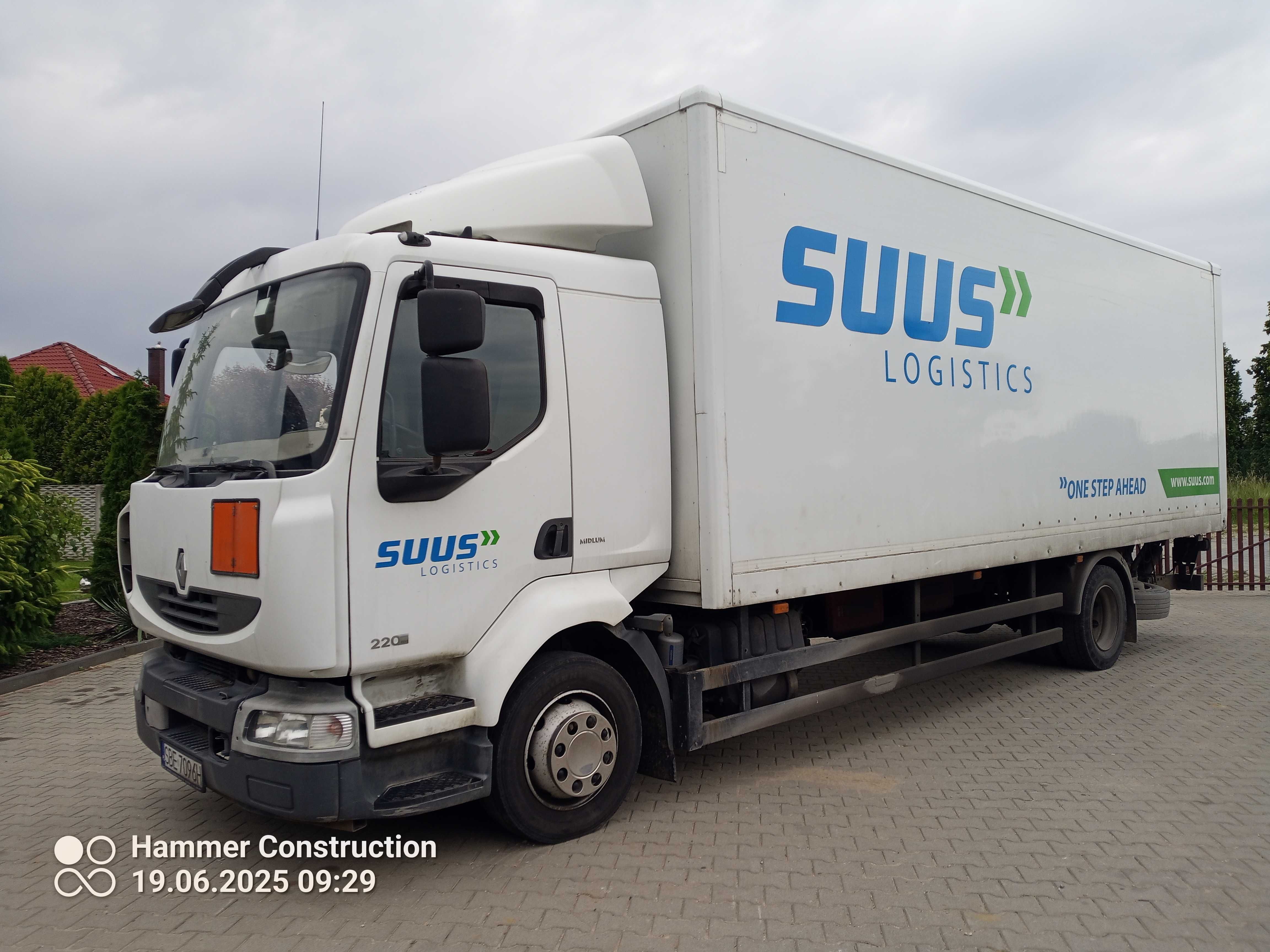 Sprzedam  Renault Midlum 220.11 Kontener Winda adr