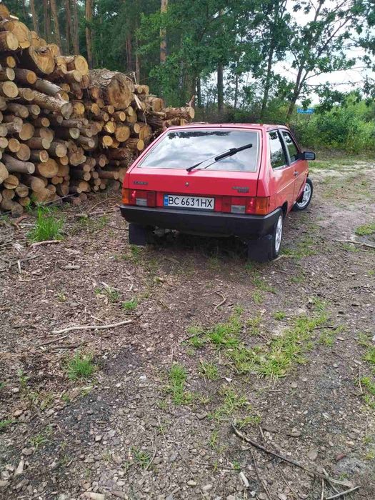 Продам ваз 21081