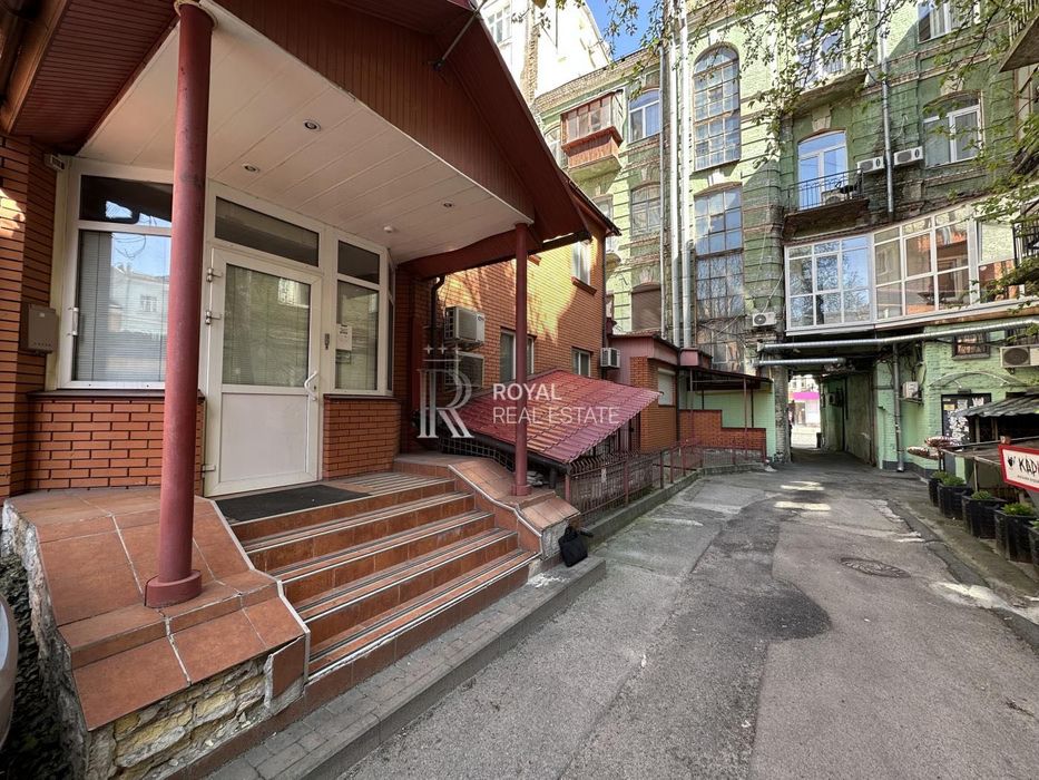 Продаж офісного приміщення Київ 10к 498м2 Голосіївський Центр