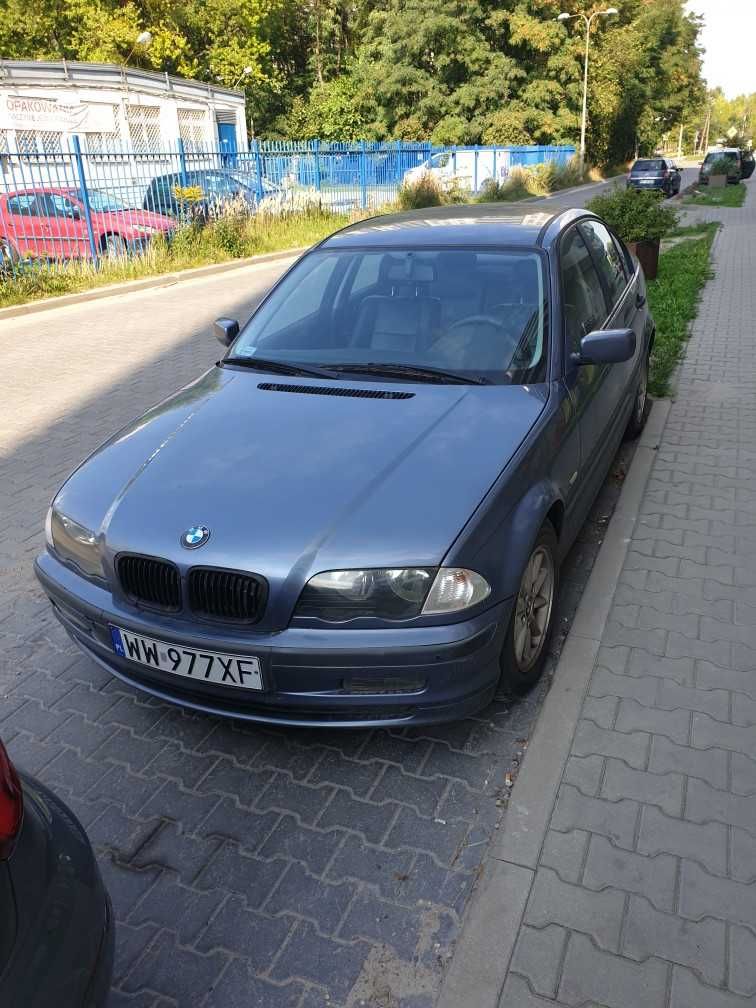 BMW 318I, rok 1998, benzyna, cena: 8300 zł. Przebieg 224 000