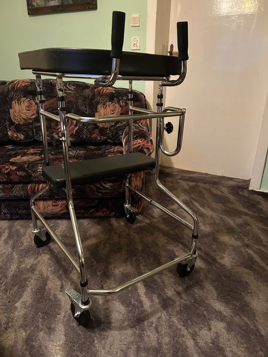 Wysoka podporka ambona inwalidzka