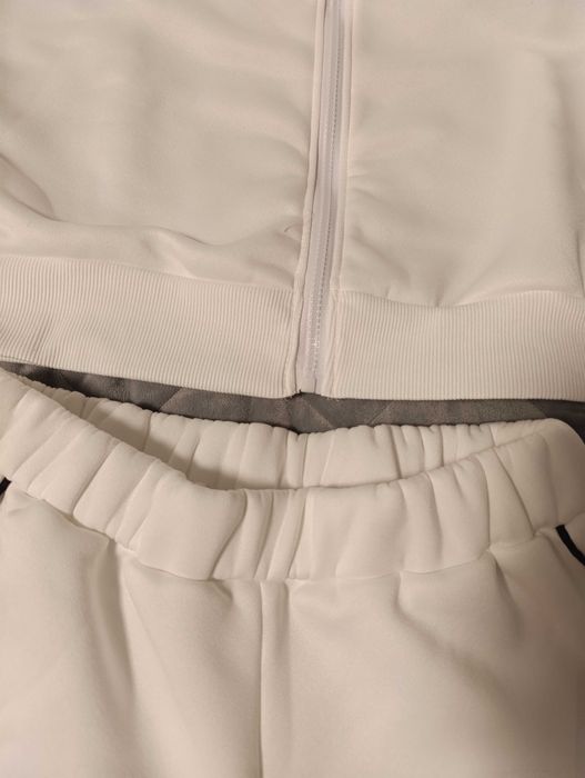 Костюм спортивний