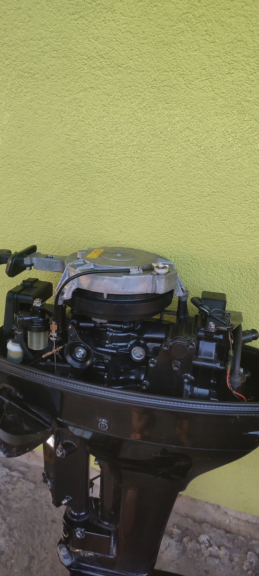 Продам лодочний мотор Suzuki 15