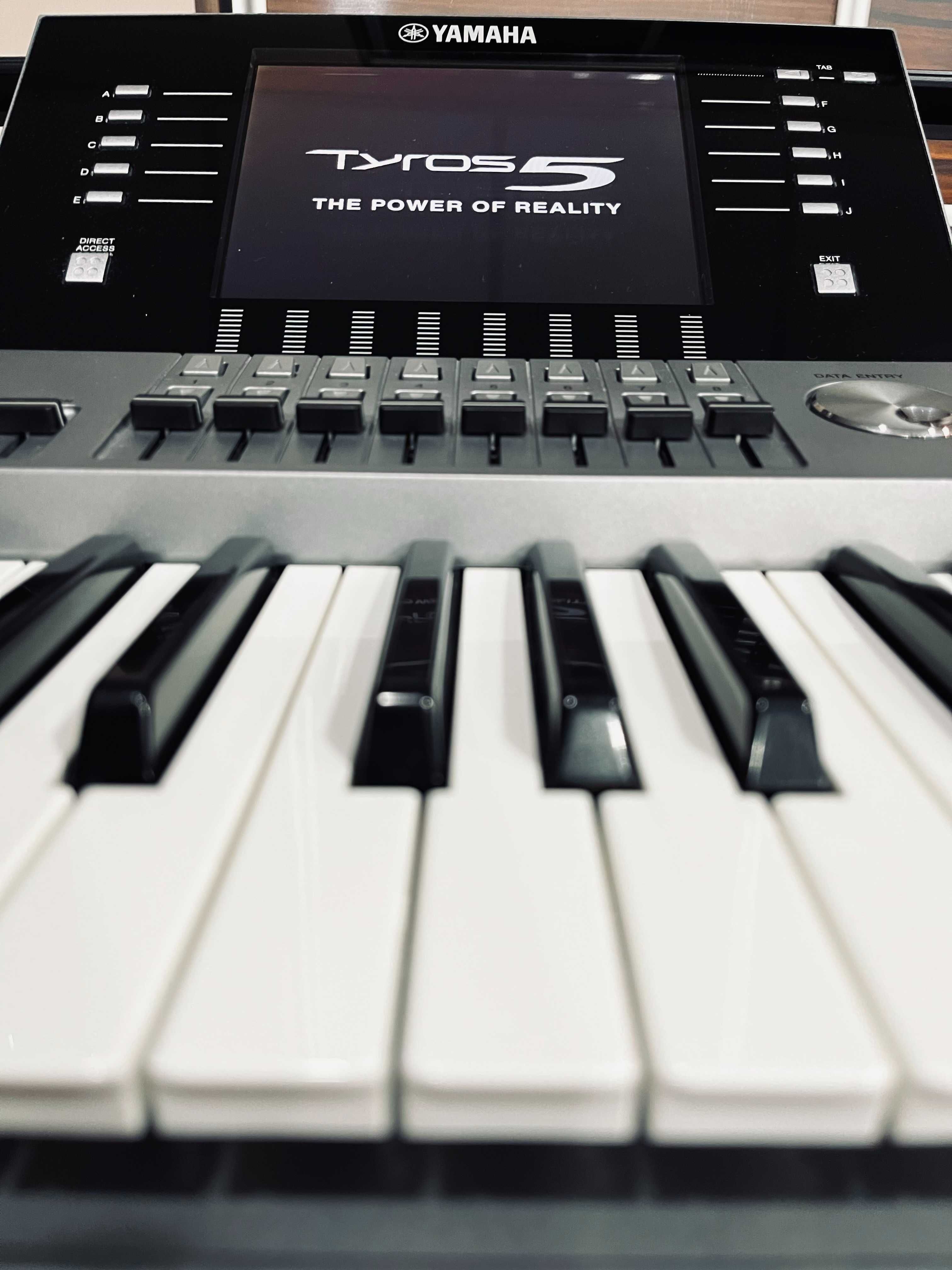 Keyboard Aranżer Yamaha TYROS 5