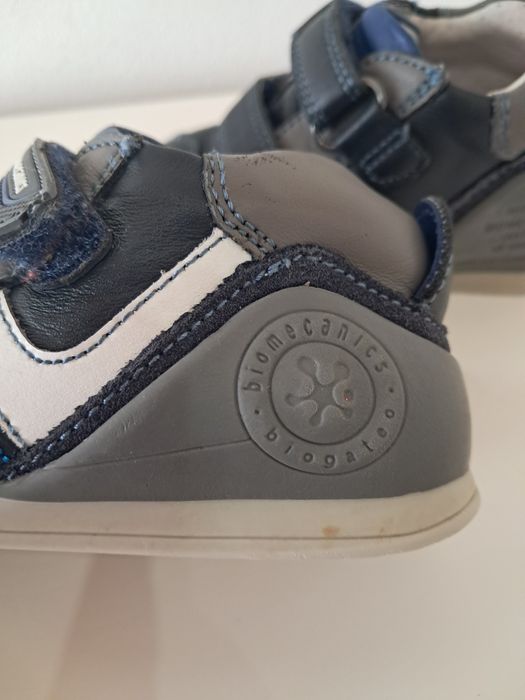 Sapatilhas Biomecanics Azuis