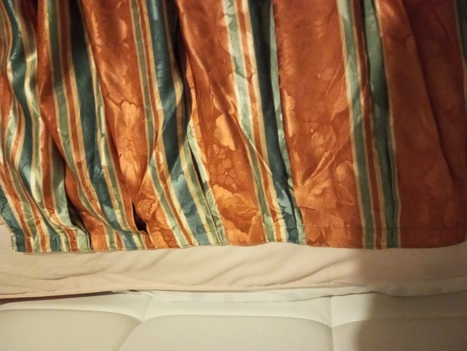 Cortinados em seda