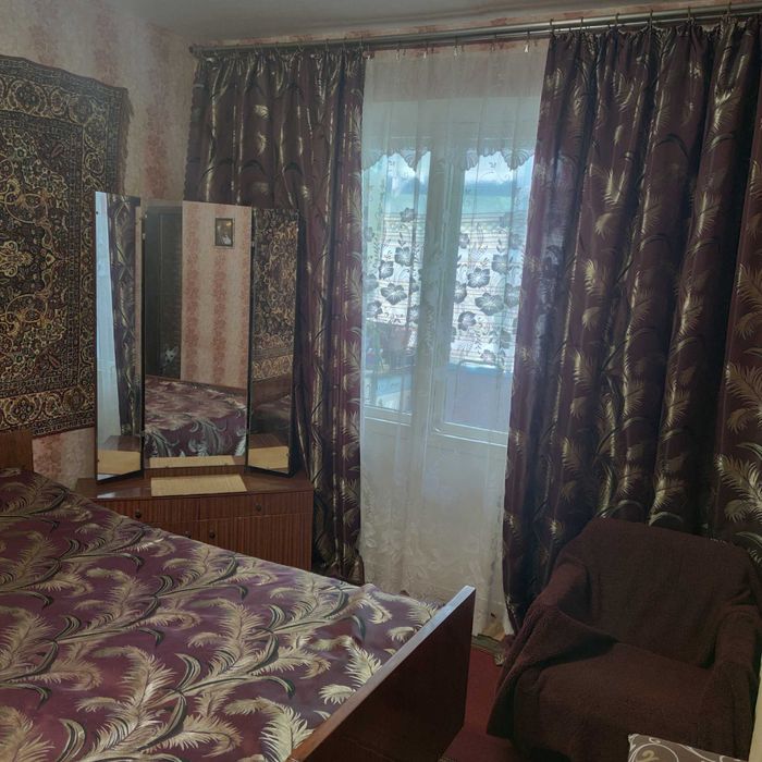 Здається трикімнатна квартира в м. Жовті Води