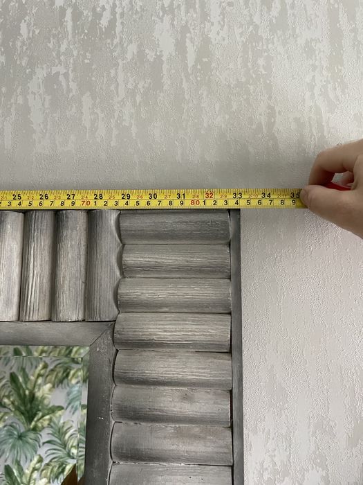 Продам дзеркало зі світильниками