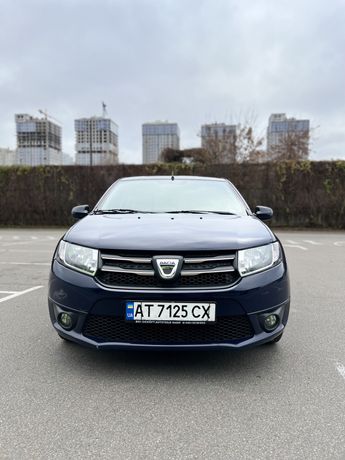 Dacia Sandero 2014 год Дача Сандеро продам авто