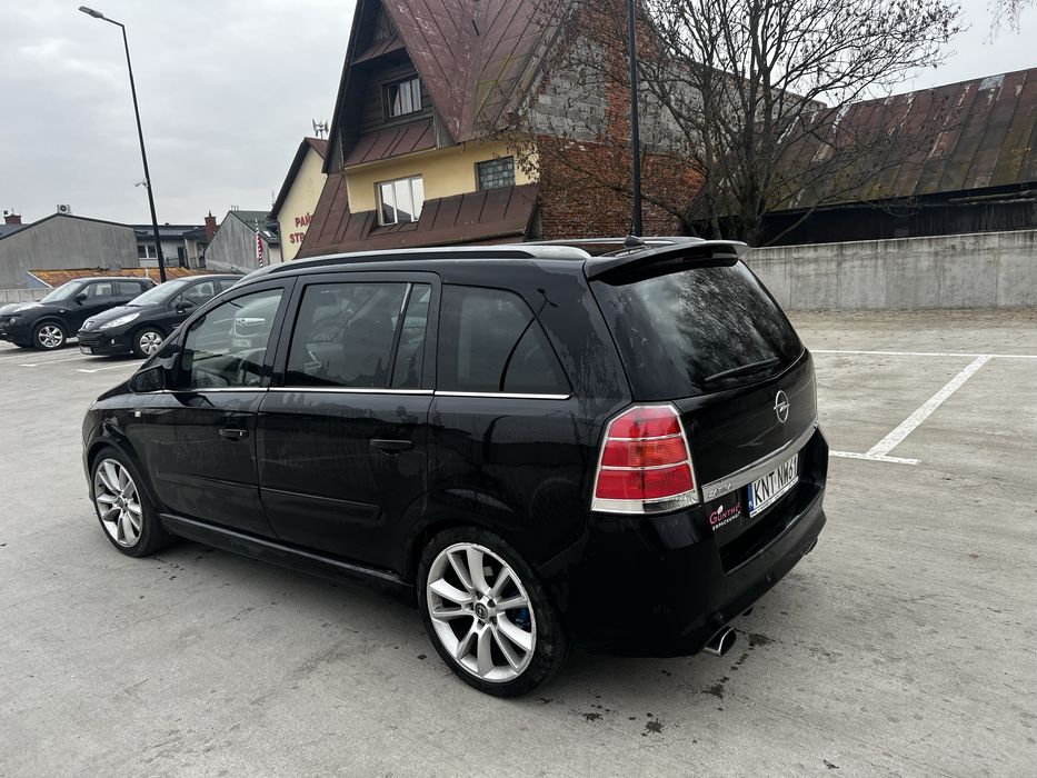 Opel Zafira 2.0T 240koni OPC 2005r