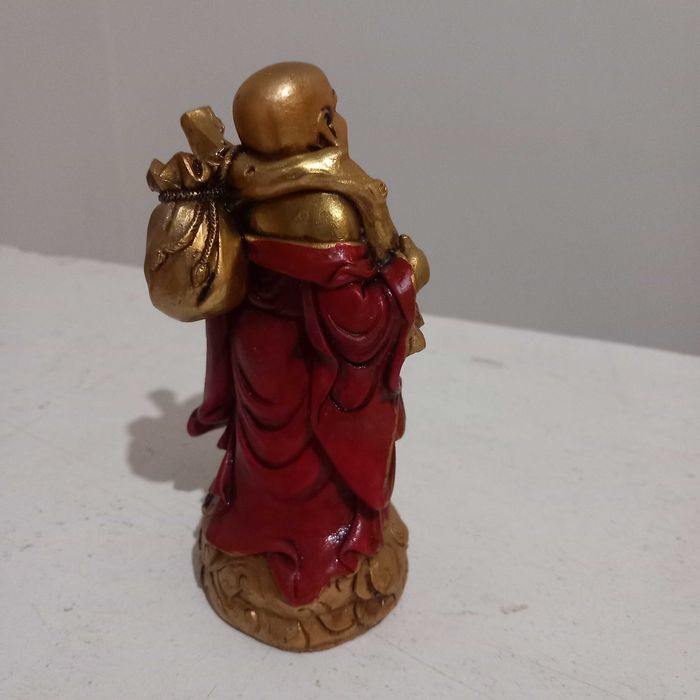 Imagem dourada de Buda