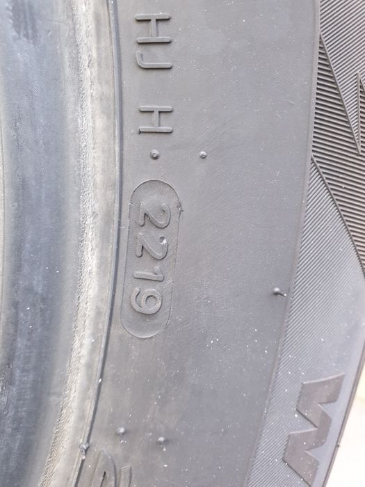 215 65 16  Hankook Winter Izept IZ2