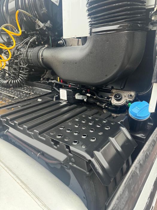 FORD SCANIA VOLVO F-MAX 500 .2022 .200MIL KMS