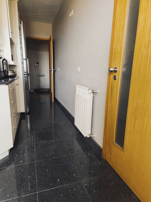 Apartamento T3 -Box -Solário - 220mts² (Maia)