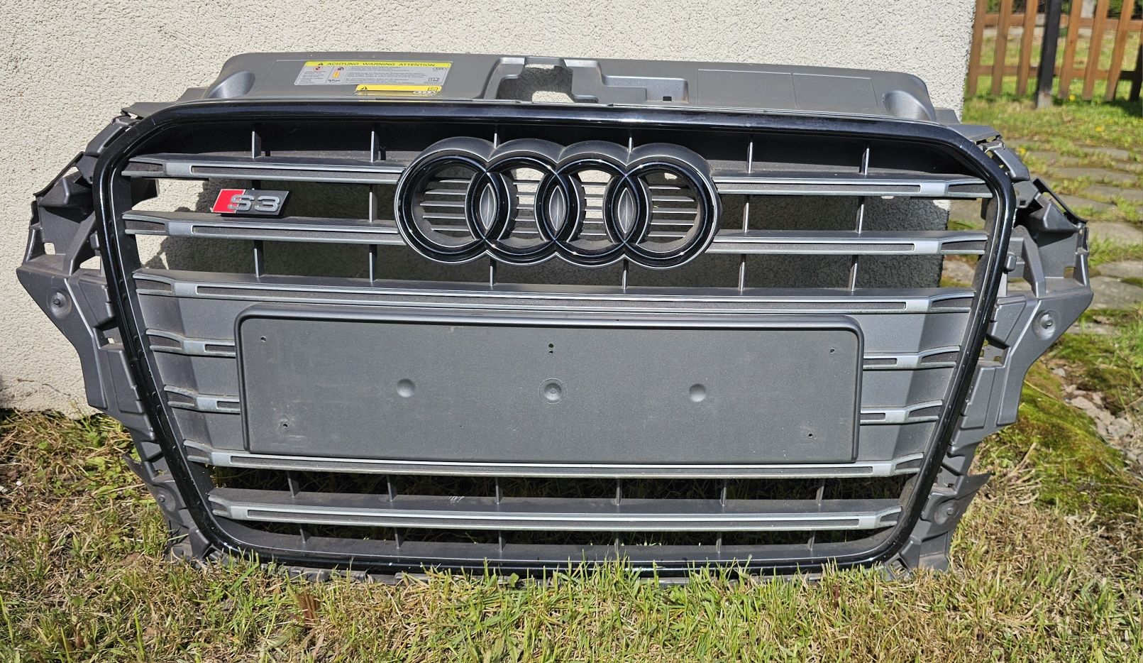 Audi S3 8V3 Grill  8V3