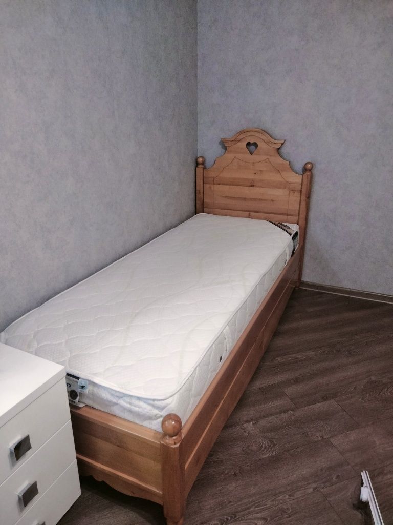 Ліжко із масива вільхи+ матрац Veneto