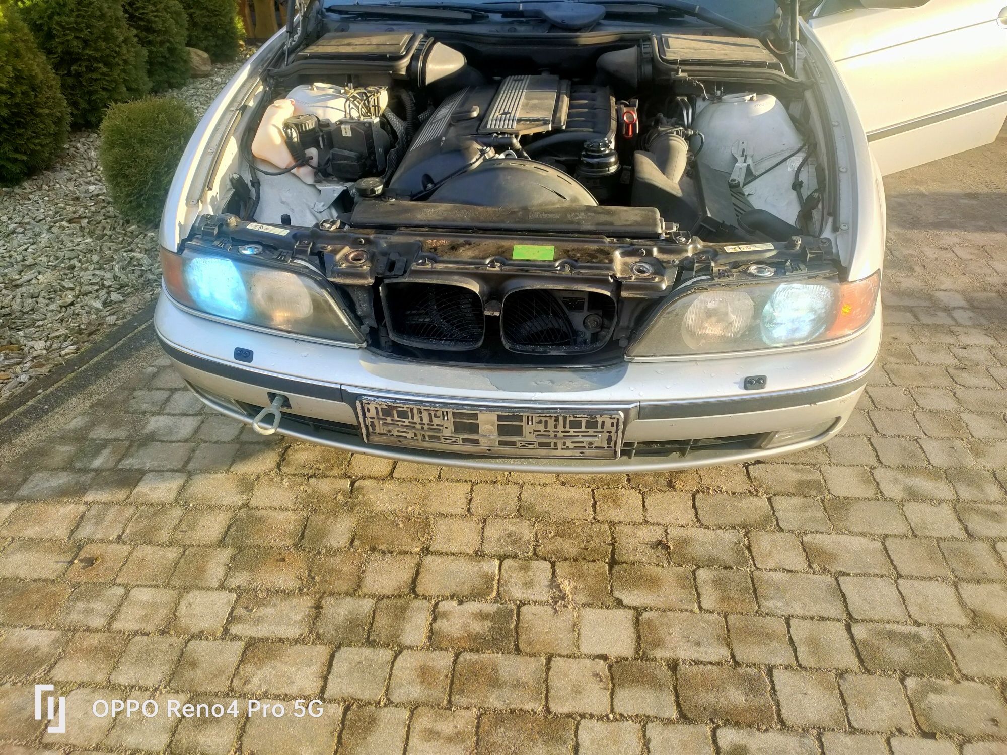 BMW 520i e39 sedan srebrny maska zderzak lampy pas klapa blotnik