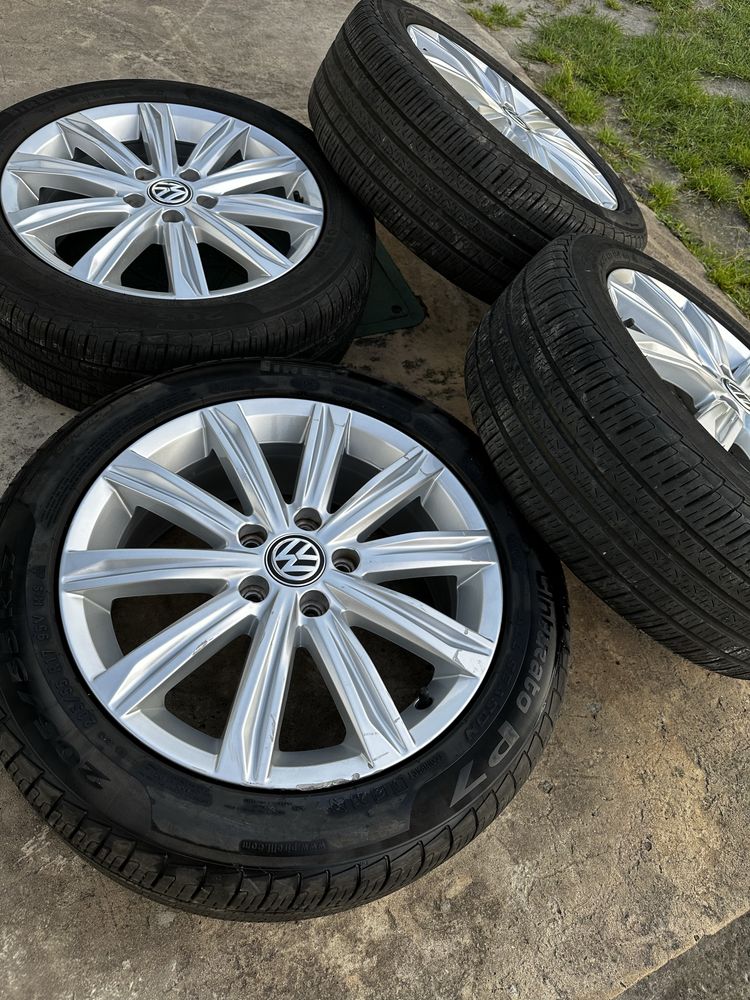 Диски R17 5/112 Volkswagen Touran Golf6 7 8 Passat6 7 8 CC Audi Skoda