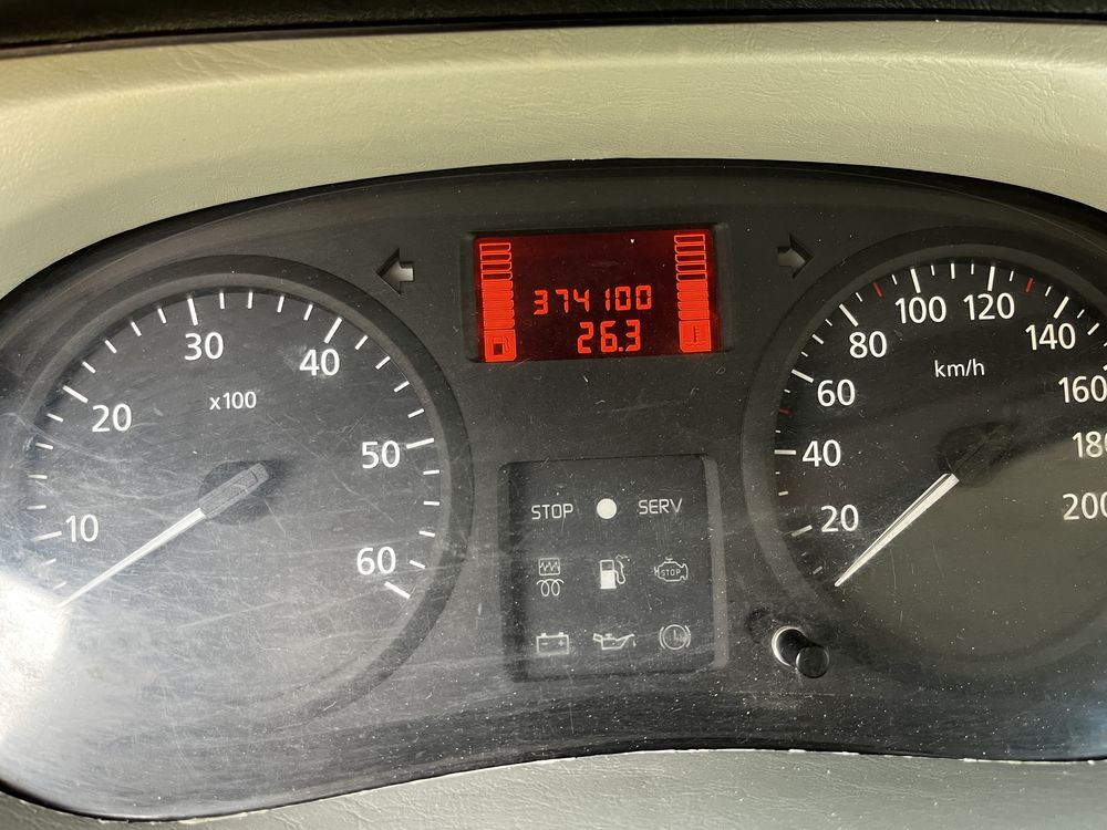 Renault Trafic 2,5 cdi VAT1