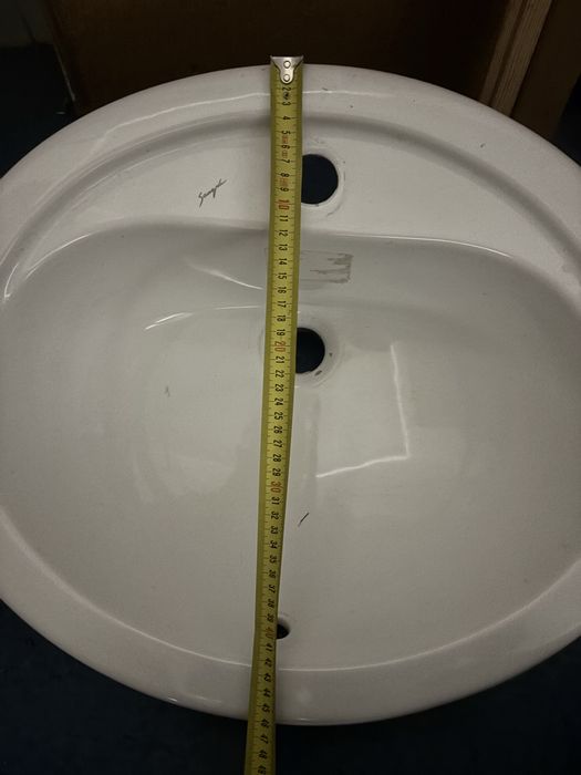 Dois lavatorios casa de banho