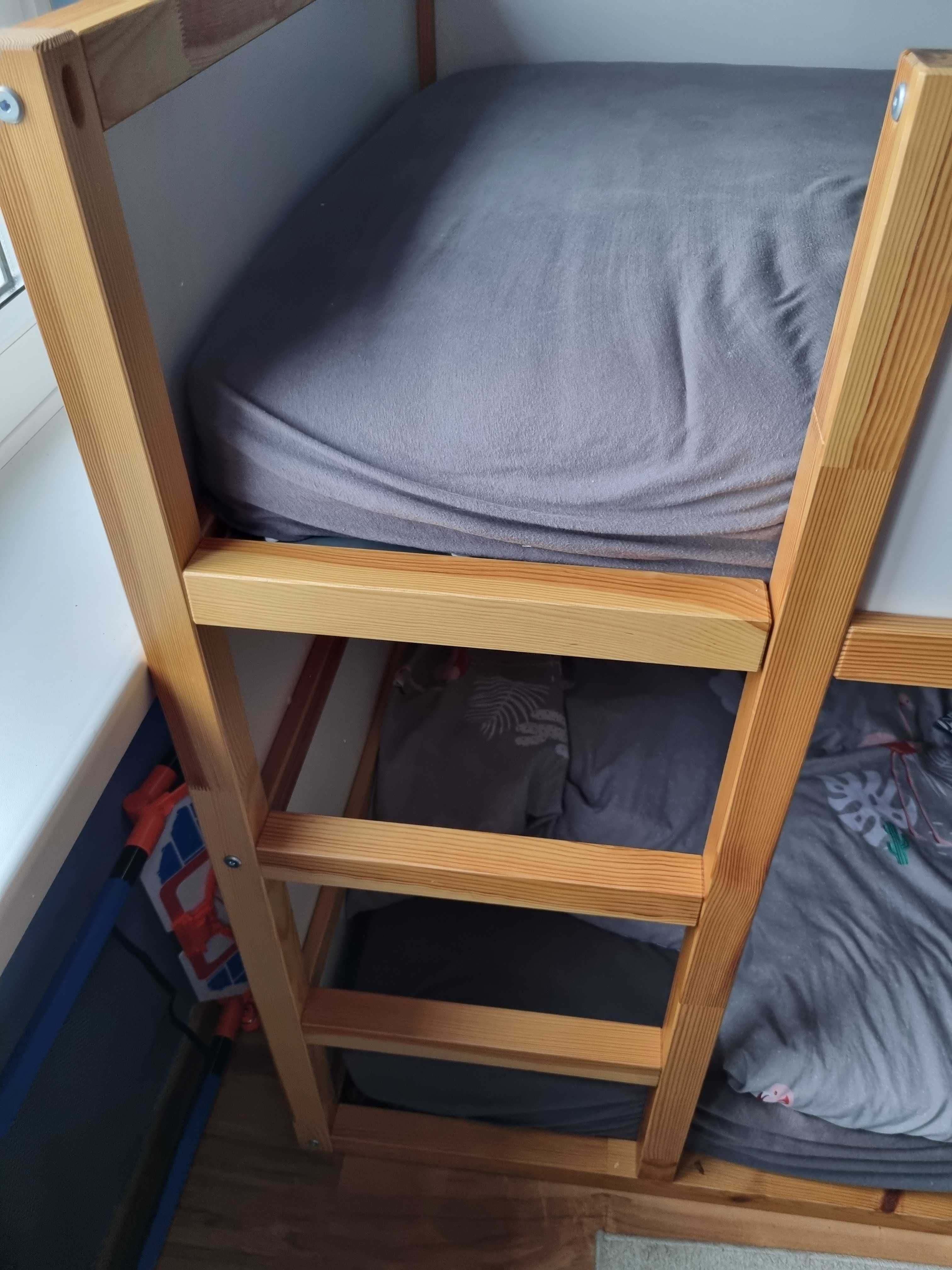 Łóżko KURA + materac i baldachim