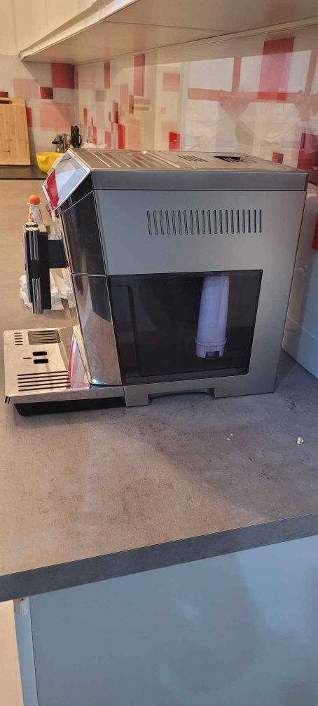 Ekspres do kawy DeLonghi