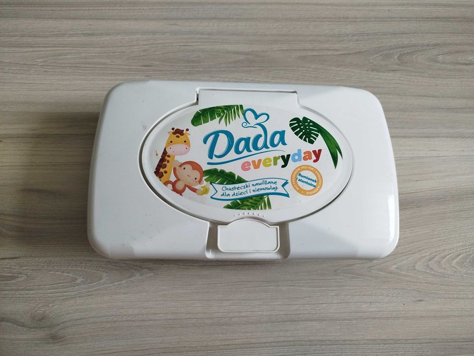 Pojemnik na mokre chusteczki nawilżane dla niemowląt