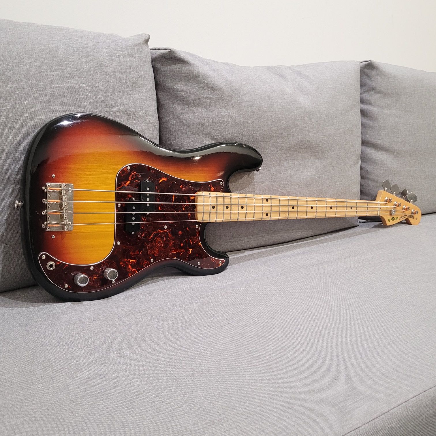 El Maya Artist Model Precision Bass Japan