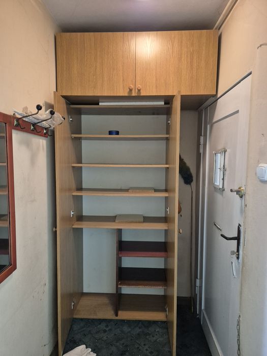 Duża szafa w dobrym stane