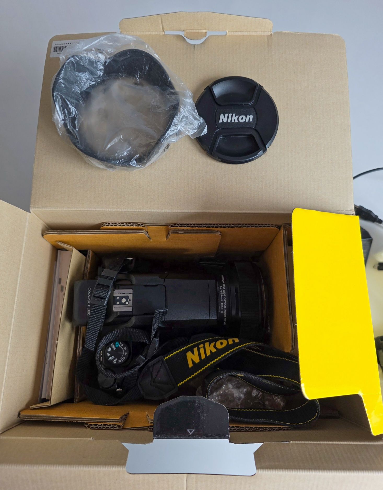 Nikon Coolpix p1000