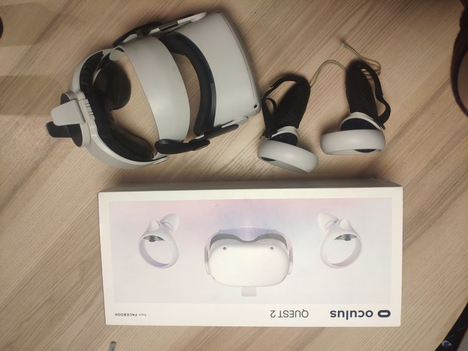 Gogle Oculus Quest 2 128 GB + dodatkowe wyposażenie