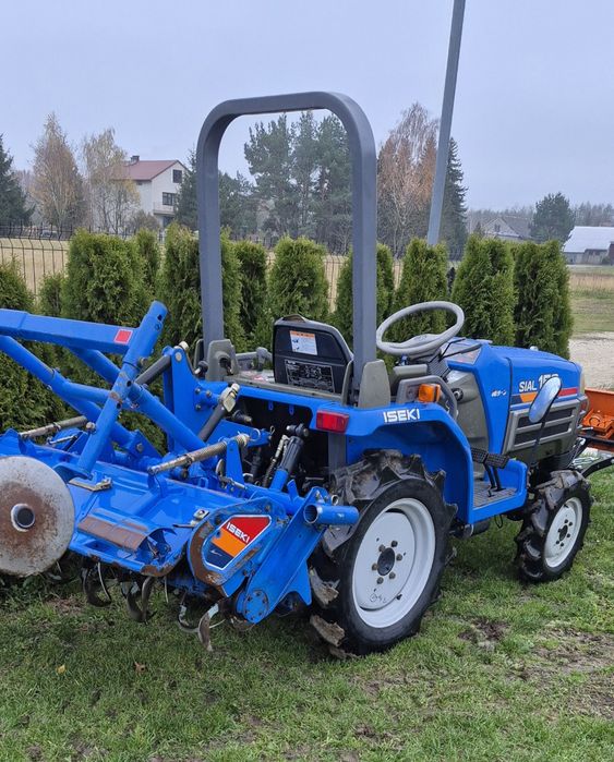 Japoński traktorek ISEKI SIAL 153 z glebogryzarką i plugiem