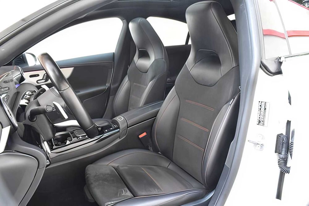 Mercedes-Benz CLA      2023