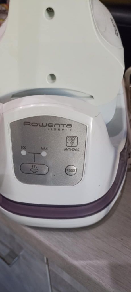 Stacja parowa ROWENTA Easy Steam Liberty- 2200W