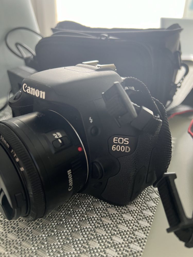 Canon EOS 600D + 50mm