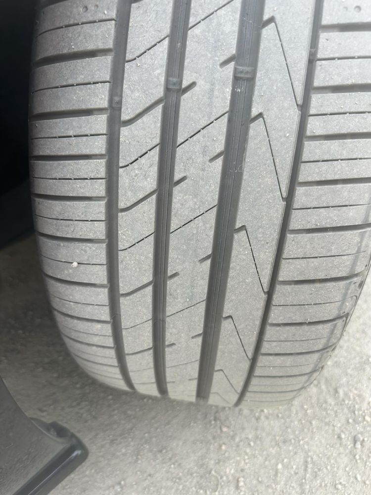 255/40r20 Hankook