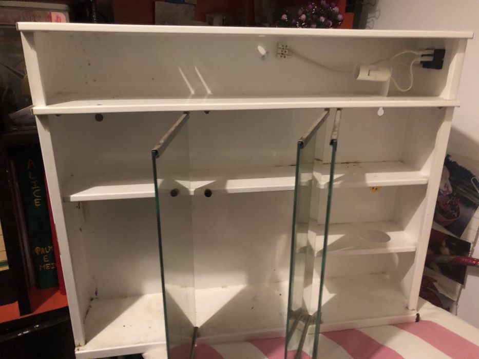 Armário farmácia metal com luz vintage