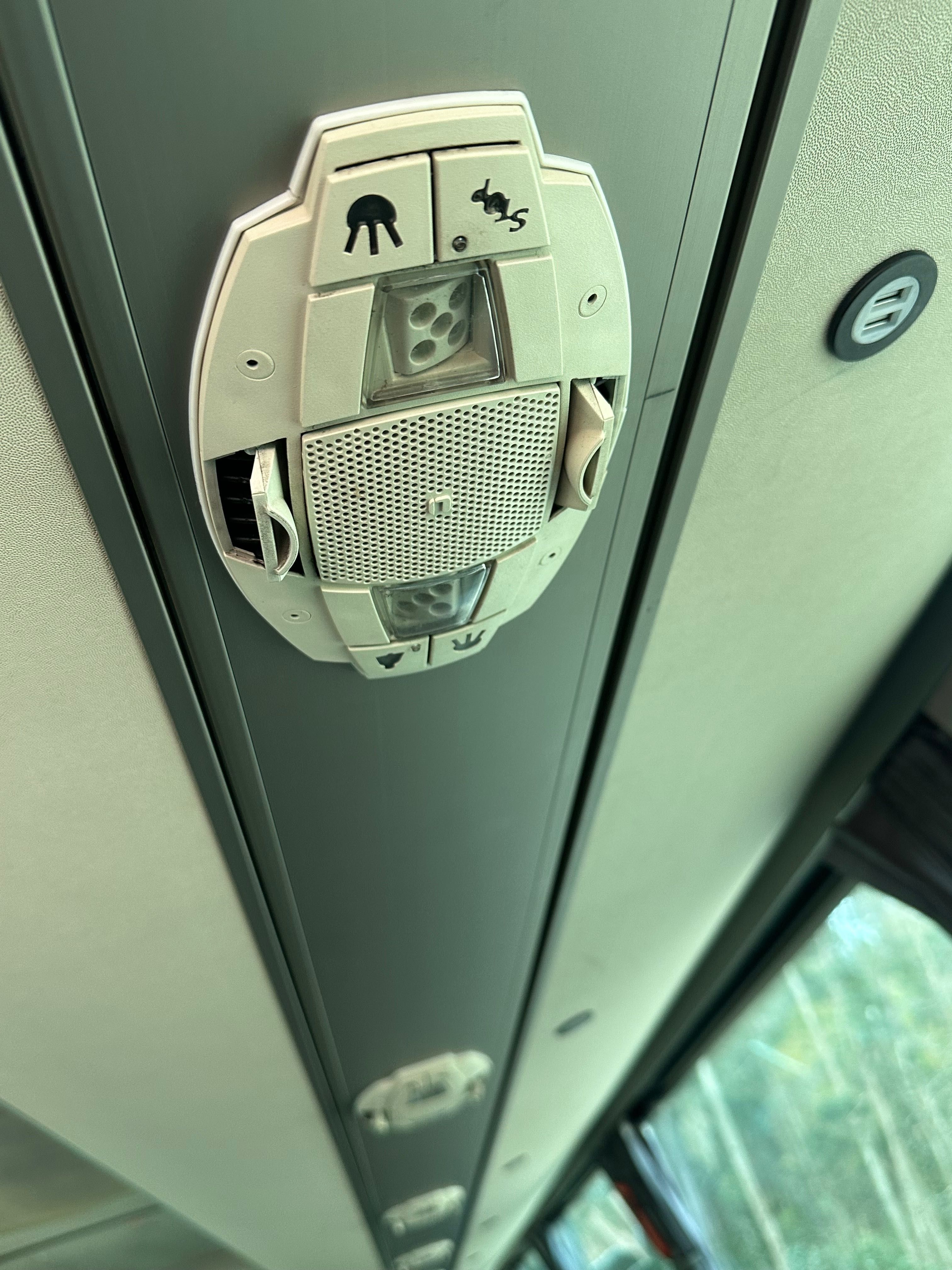Aluguer de autocarros de turismo minibus