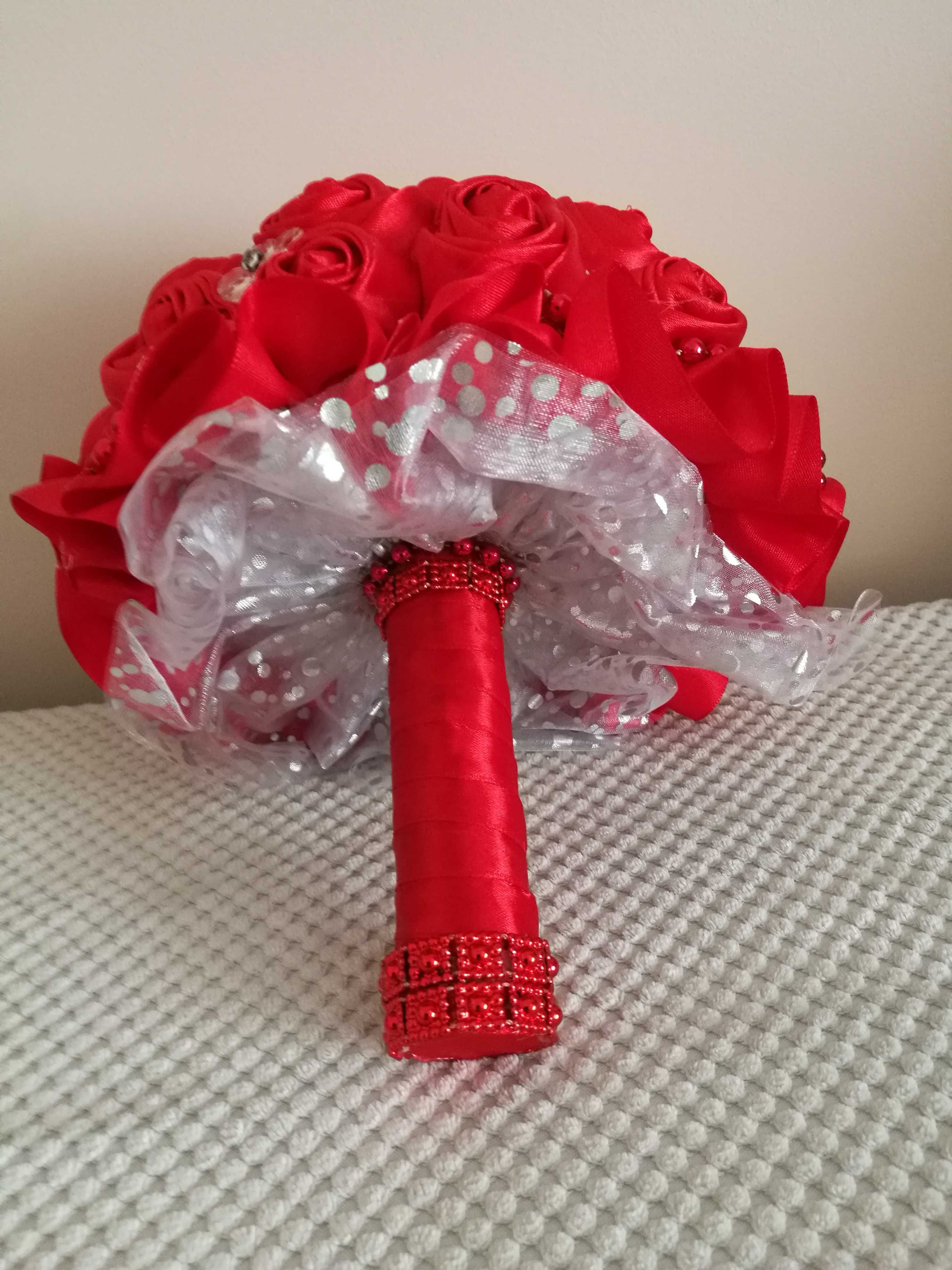 Piękny bukiet czerwonych róż - rękodzieło! Dzień Nauczyciela!