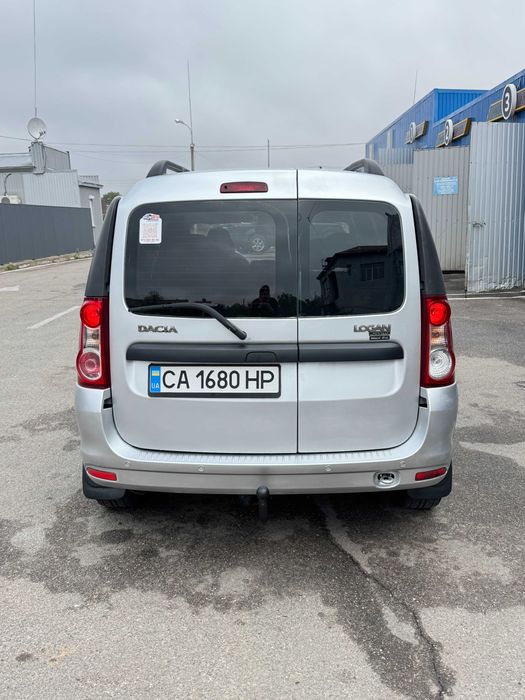 Dacia Logan 1.6 ГБО 2010 пасажир обслужений