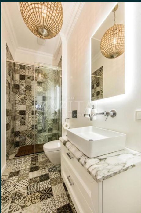 Аренда  4-к квартиры  11 м2 ЖК Французский квартал 2  Центр