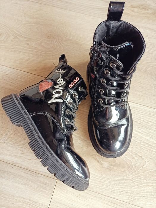 Buty botki trzewiki dziewczęce czarne lakierowane 29