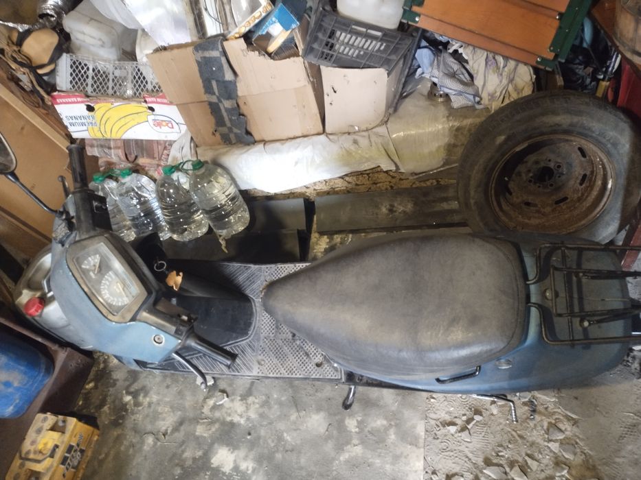 Скутер продам 100 кубов