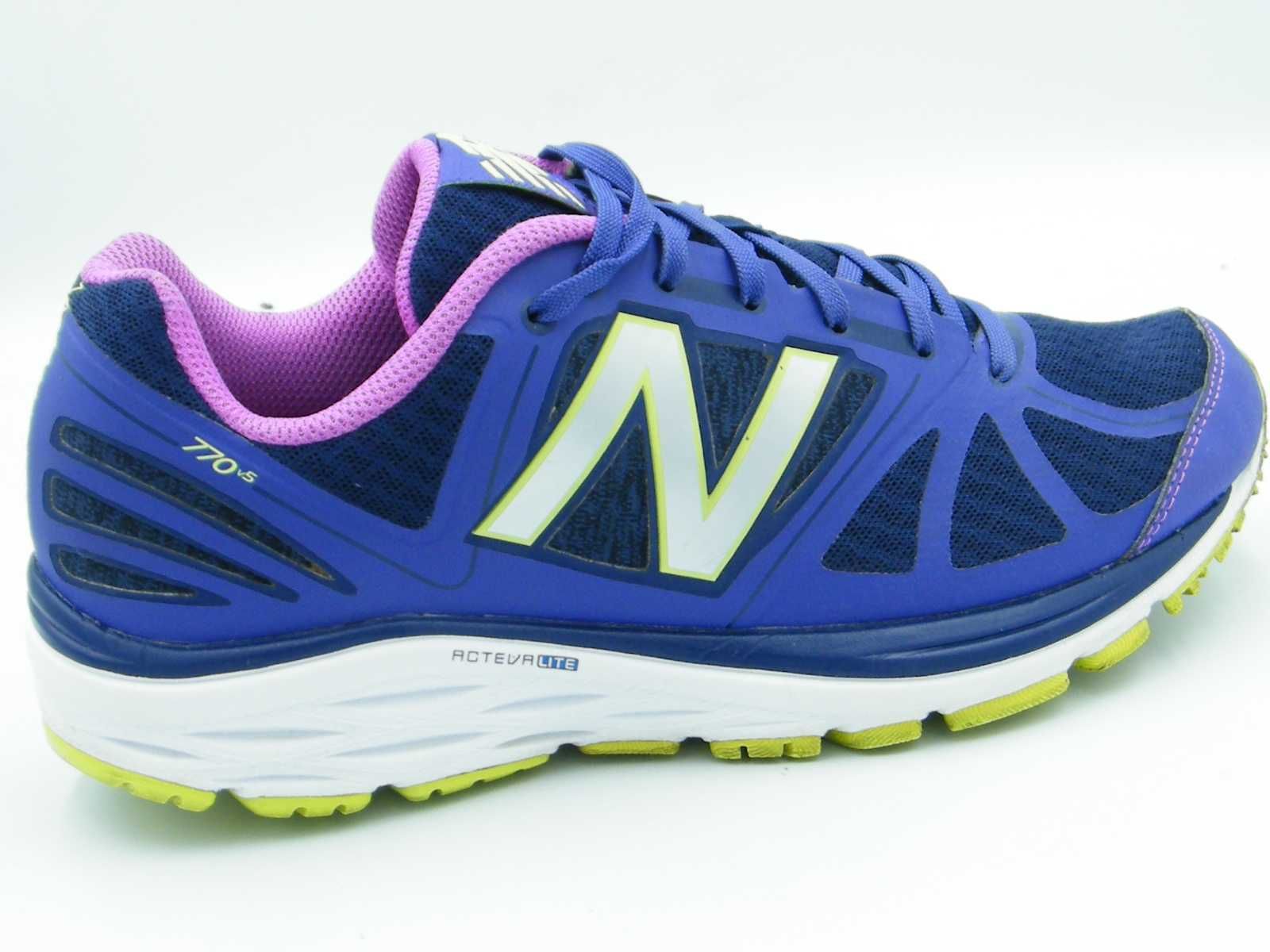 New Balance 770v5